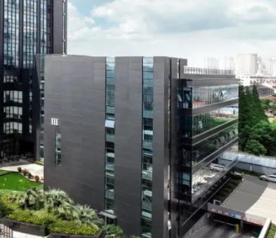 乌鲁木齐地王国际贸易有限公司2024年服装鞋帽批发市场行情分析